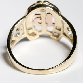 Lucky Horseshoe Quinceañera “15” Ring – 14K Solid Gold Three-Tone with Clear CZ