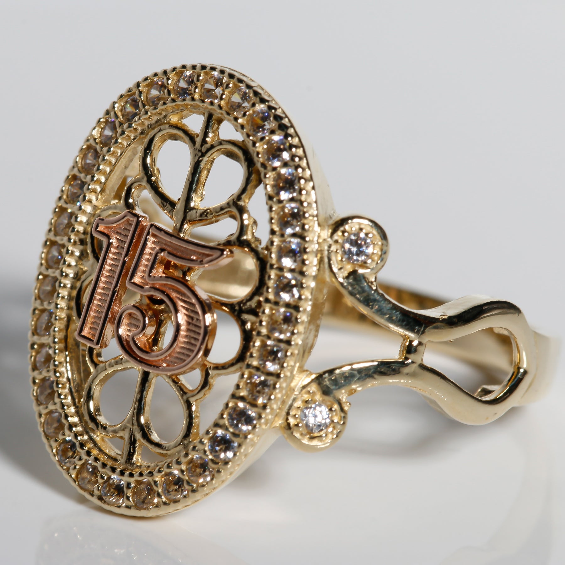 Royal Oval Quinceañera Ring – 14K Solid Gold Three-Tone “15” with CZ