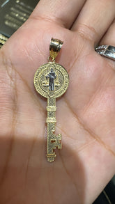 San Benito Key Pendant, 14k Solid Gold 