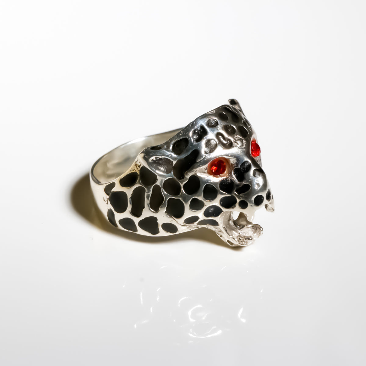 Cheetah Ring, red eyes stone, 925 Sterling Silver 