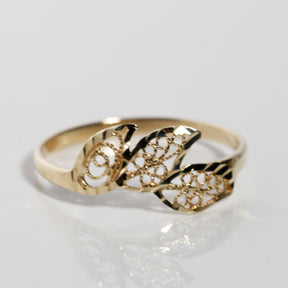 14K solid yellow gold three-leaf filigree ring with openwork design