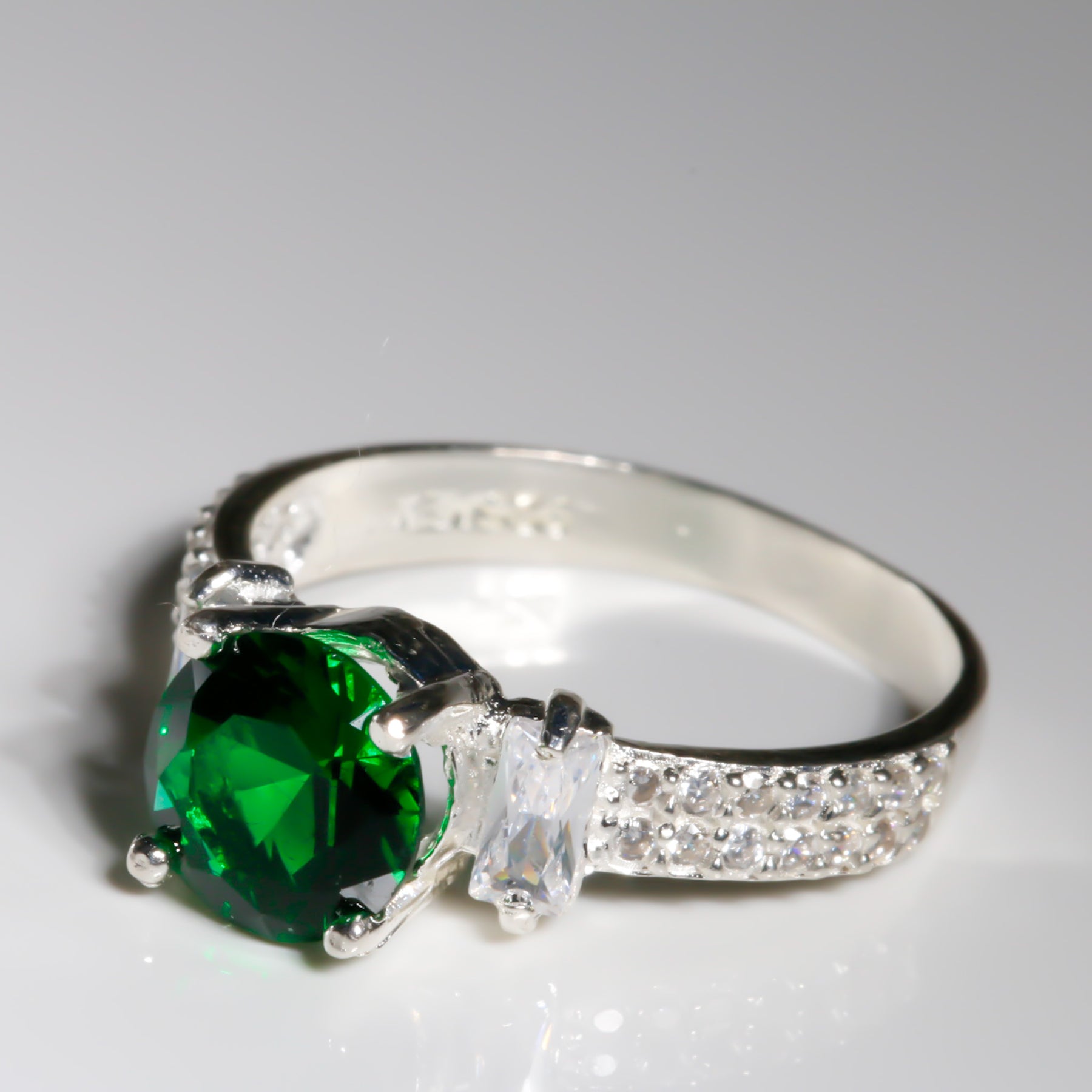 Round cut Emerald Ring cz, 925 Sterling Silver